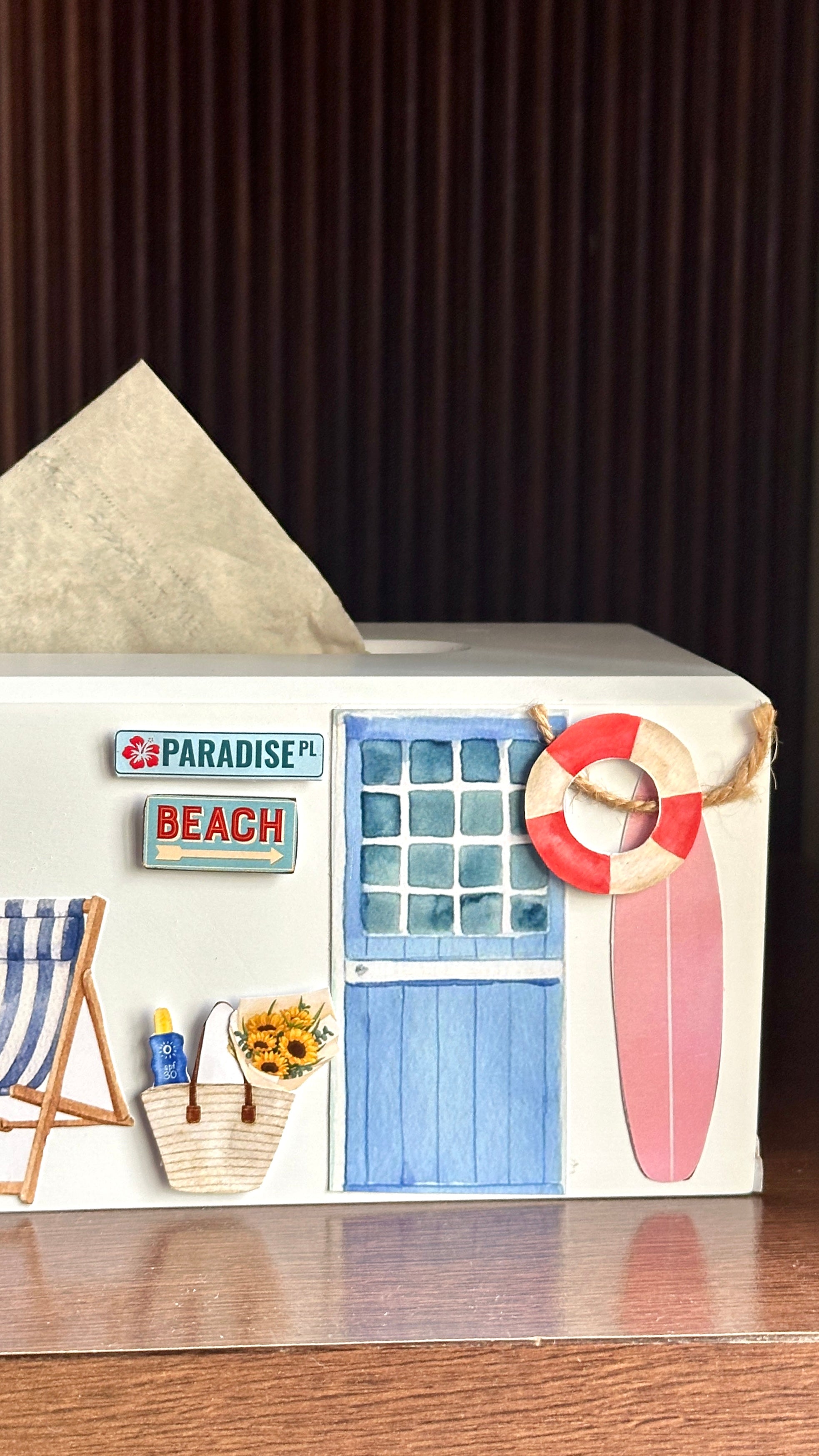Beach house tissue box