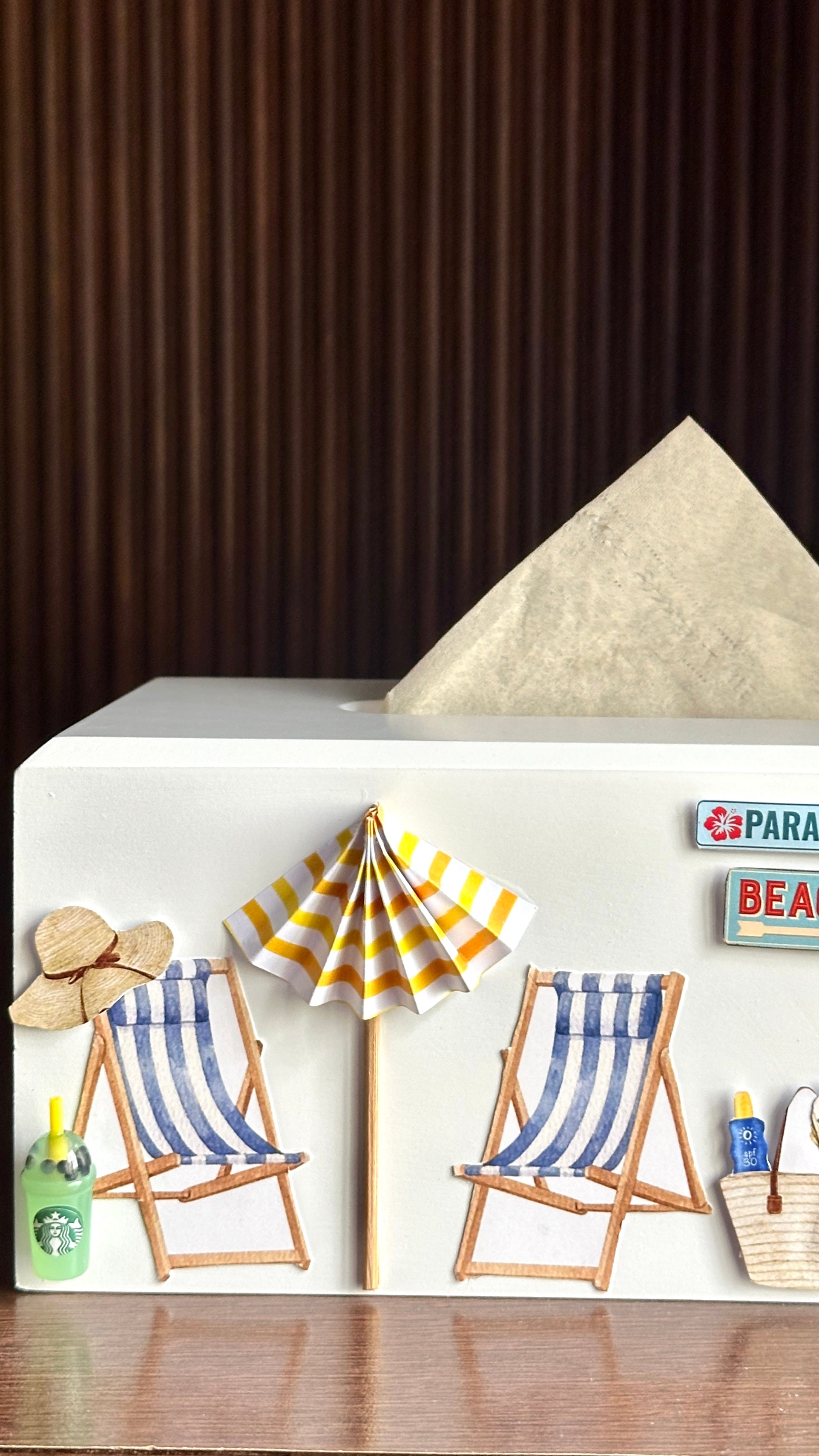 Beach house tissue box